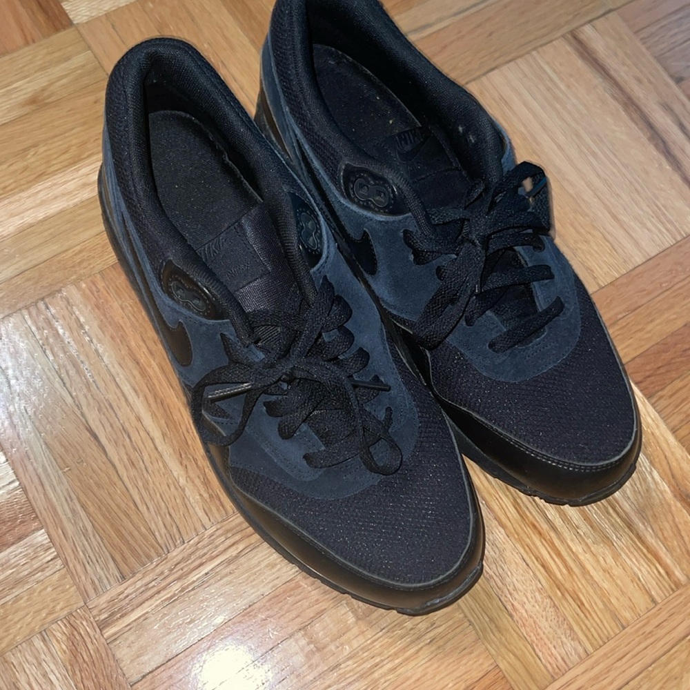 Air max black